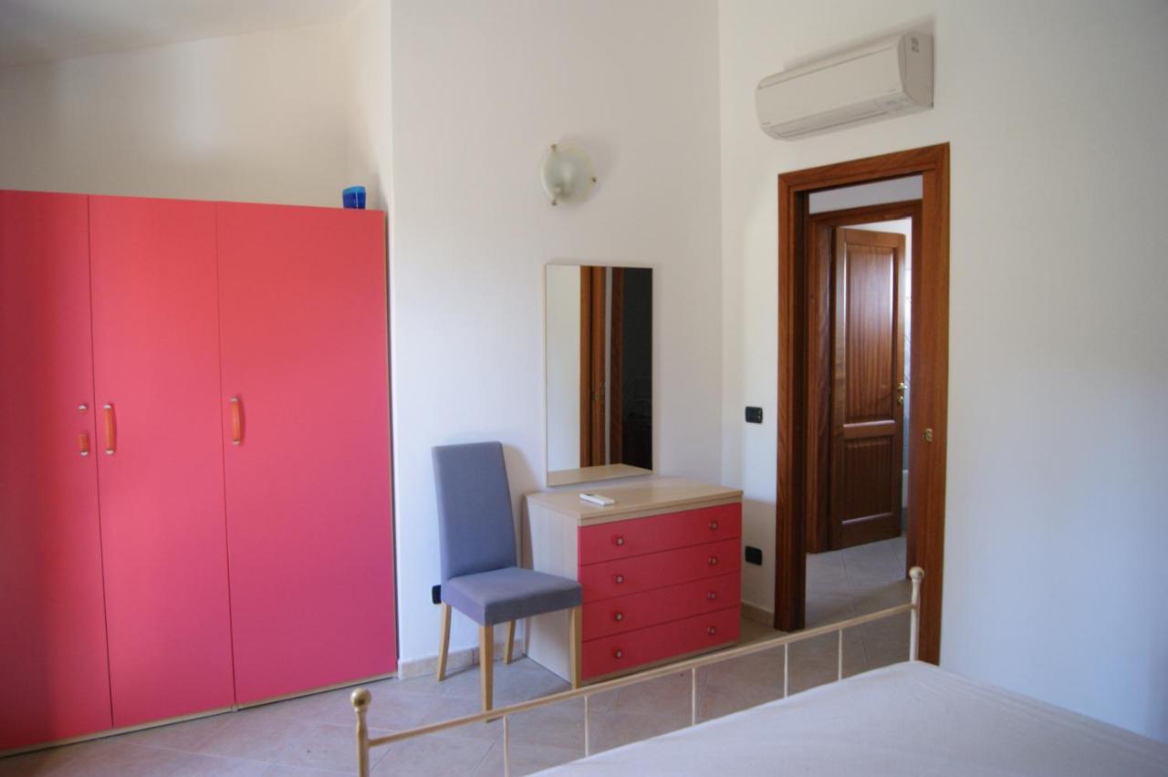 Villetta Indipendente Fronte Spiaggia Villa Budoni Dış mekan fotoğraf