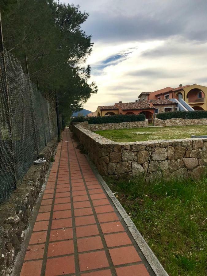Villetta Indipendente Fronte Spiaggia Villa Budoni Dış mekan fotoğraf