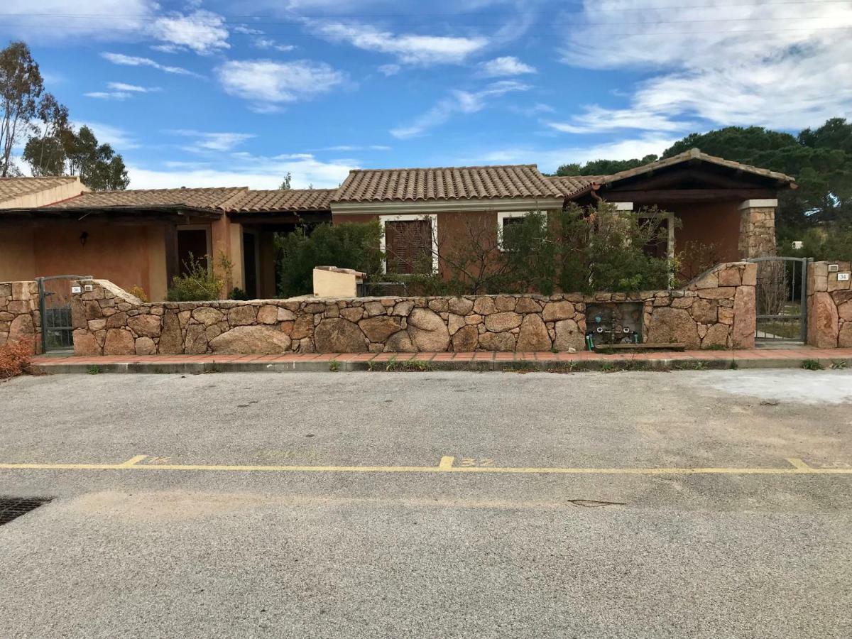 Villetta Indipendente Fronte Spiaggia Villa Budoni Dış mekan fotoğraf